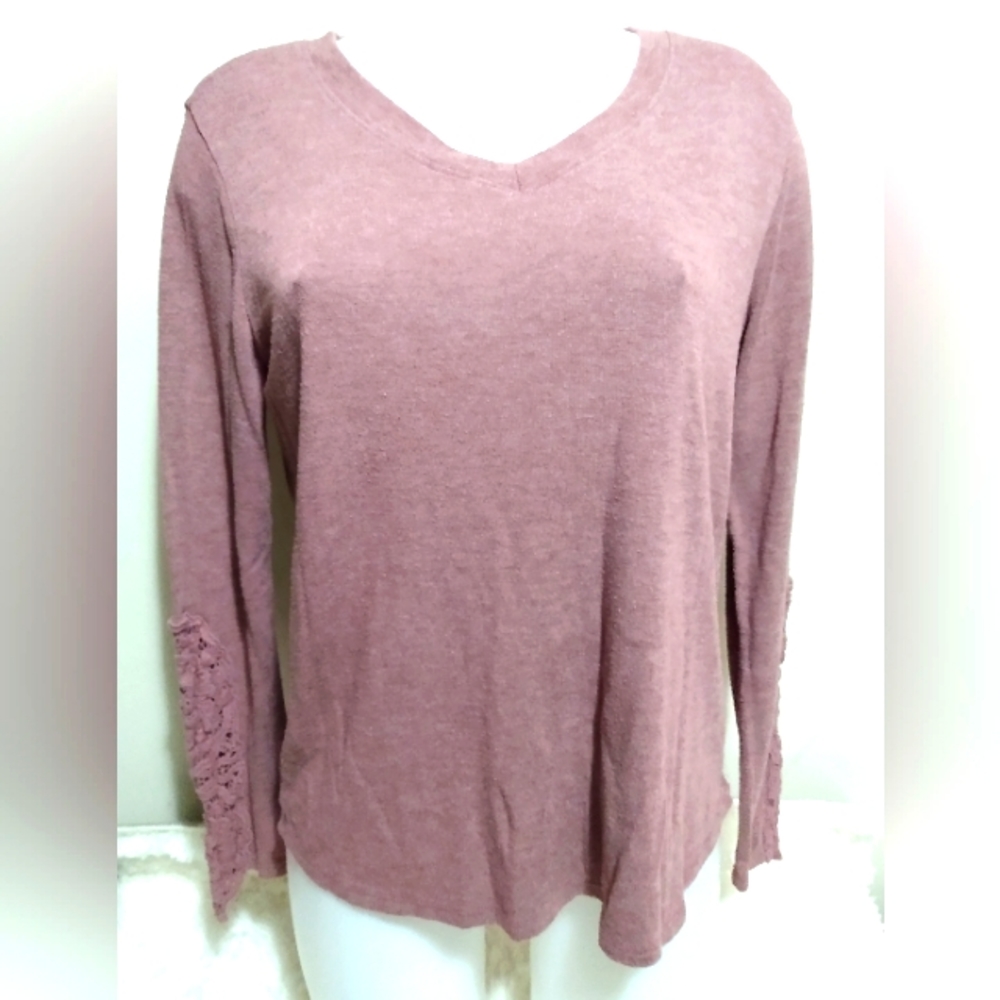 Cbrand Woman's large purple long sleeve